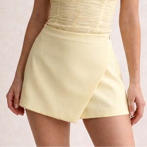 NWT Zara Pale Yellow Wrap Front Skort Mini Size M